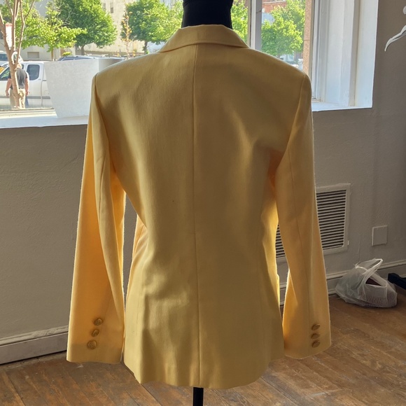 Vintage cannery yellow blazer - Picture 9 of 11